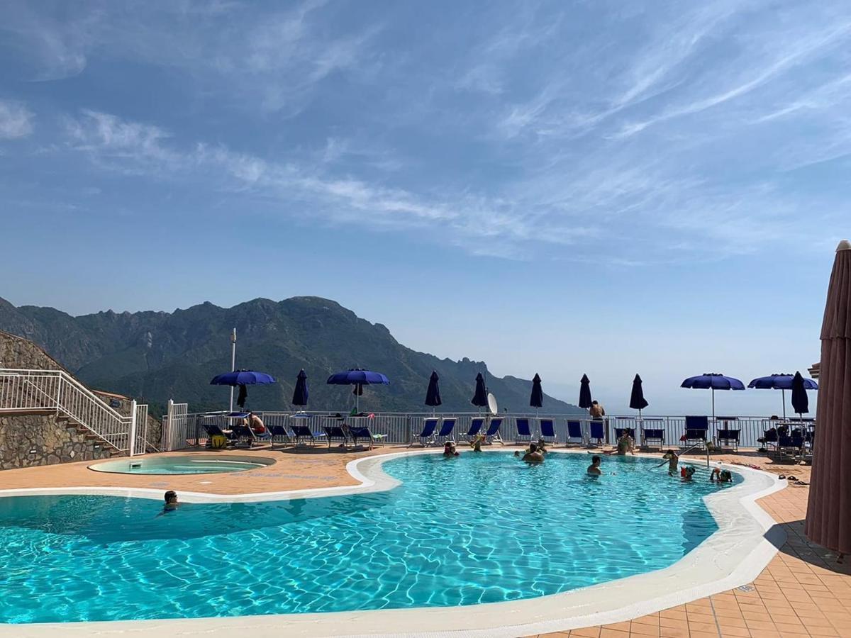 Casa Vacanza Diana ราเวลโล ภายนอก รูปภาพ